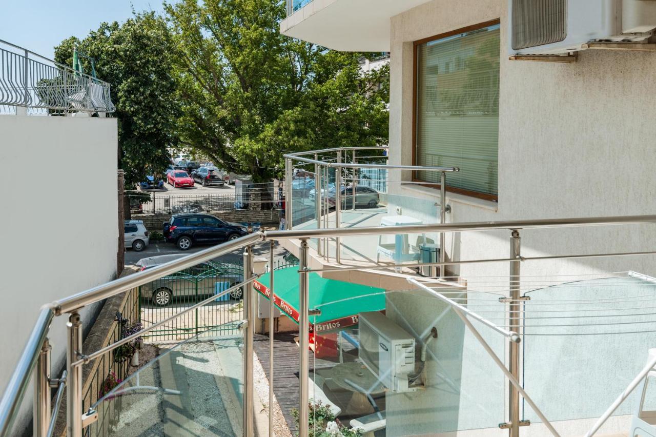 Апартамент Морски Бриз Balcic Exterior foto